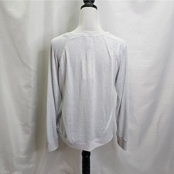 Jaclyn Intimates Christmas Pajama Top Size Medium - Picture 8 of 8